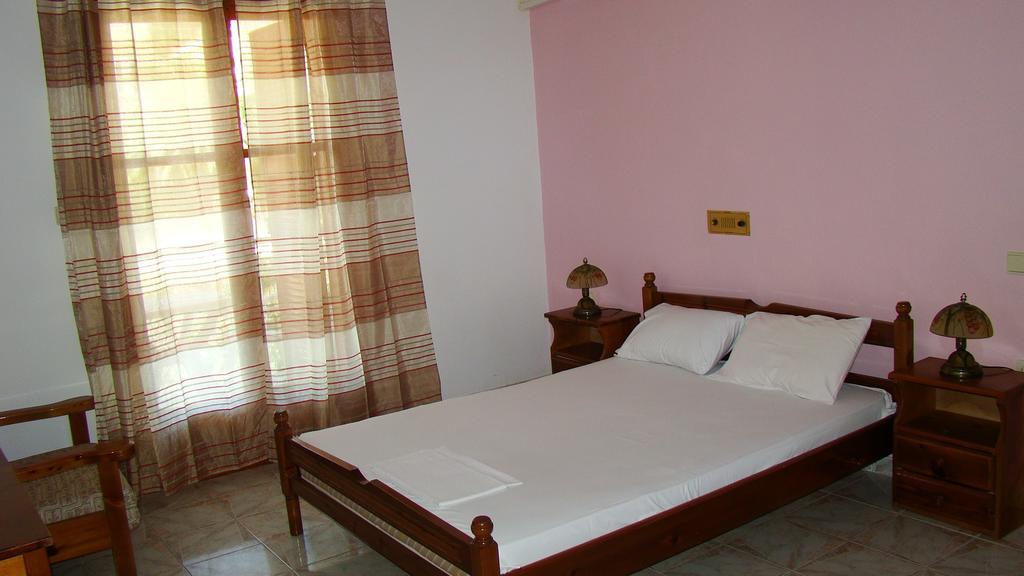 Kristi Apartment Poros  Room photo